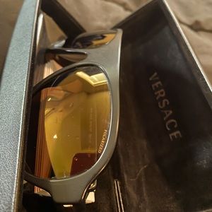 Versace authentic aviator sunglasses. Barely worn.